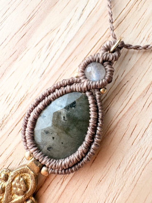 Labradoriet Ketting