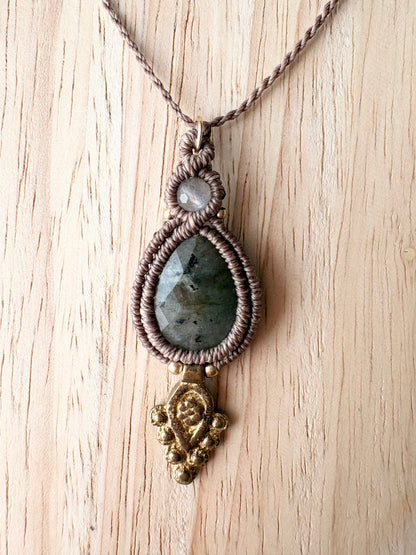 Labradoriet Ketting