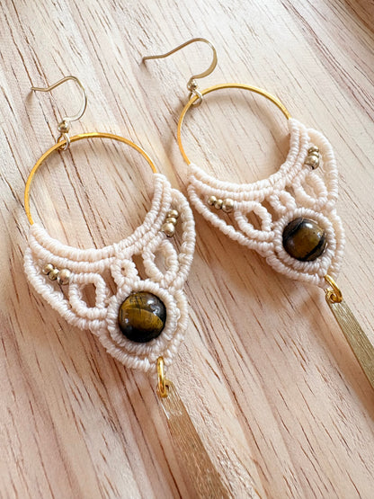Tijgeroog macramé oorbellen